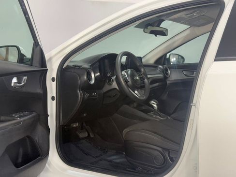 Used 2020 Kia Forte LXS FWD image 11