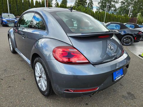 Used 2017 Volkswagen Beetle 1.8T S FWD image 3