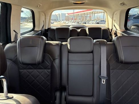 Used 2018 Mercedes-Benz GLS 550 4MATIC image 22