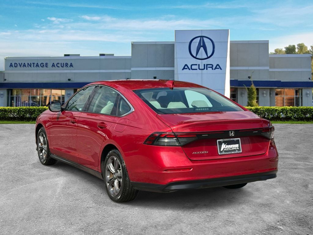 Used 2023 Honda Accord EX image 6