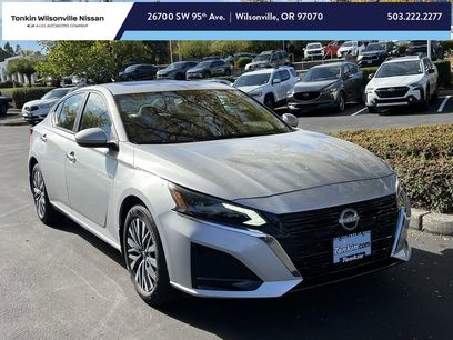 New 2025 Nissan Altima 2.5 SV w/ SV Premium Package