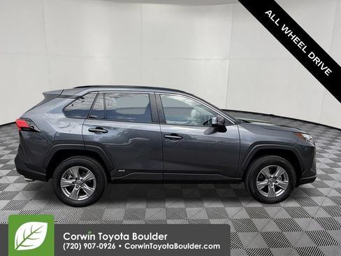 Used 2025 Toyota RAV4 XLE AWD/4WD image 10
