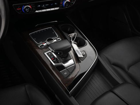 Used 2018 Audi Q7 3.0T Prestige image 26
