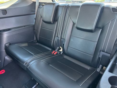 Used 2023 Volkswagen Atlas SE FWD image 18