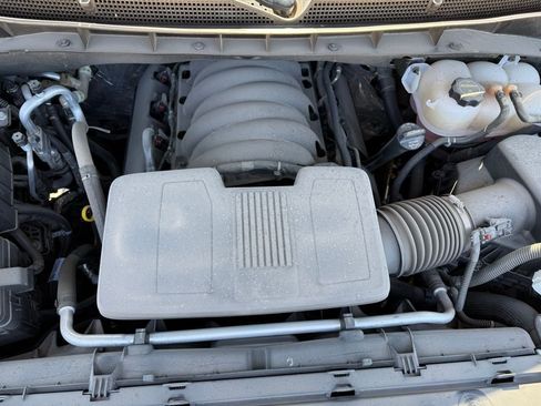 Used 2024 GMC Yukon SLE RWD image 28