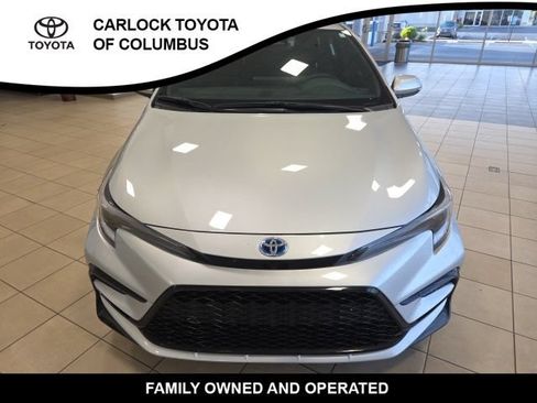 Used 2025 Toyota Corolla SE FWD image 4