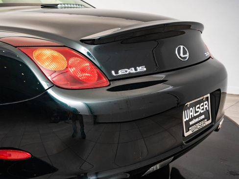 Used 2004 Lexus SC 430 Convertible RWD image 20