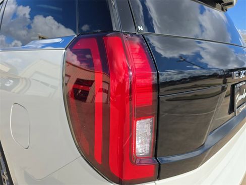 New 2025 Ford Expedition Active image 33