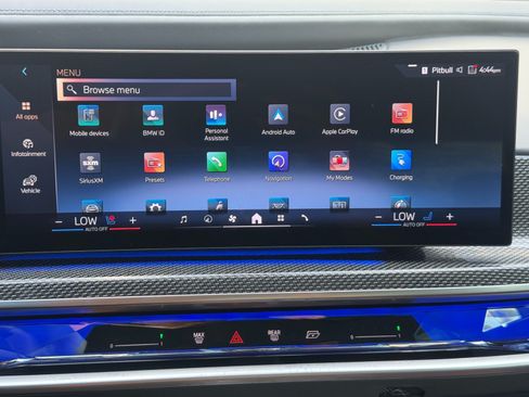 Used 2023 BMW i7 xDrive60 w/ Executive Package 2 AWD/4WD image 28