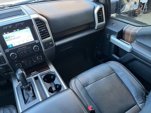 Used 2017 Ford F150 Lariat AWD/4WD image 18