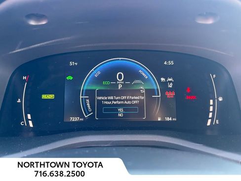 Used 2025 Toyota Camry SE w/ Convenience Package image 14