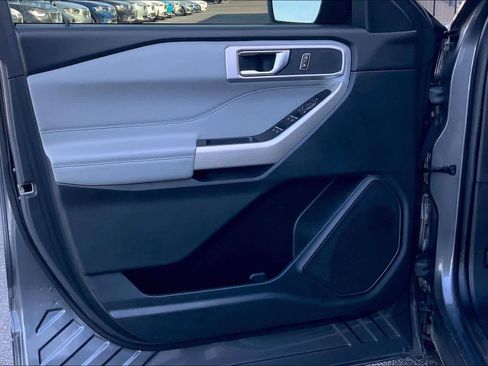 Used 2021 Ford Explorer XLT w/ Equipment Group 202A image 23