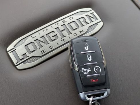 New 2026 RAM 2500 Limited AWD/4WD image 34