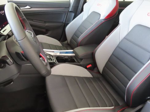 New 2026 Volkswagen GTI SE image 12