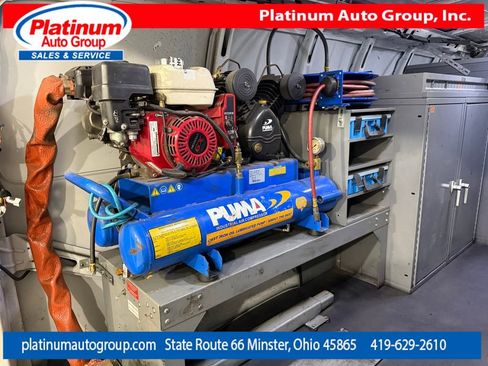 Used 2017 Chevrolet Express 3500 Extended RWD image 44