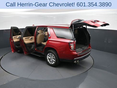Used 2023 Chevrolet Tahoe Premier AWD/4WD image 45