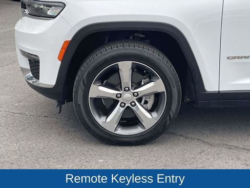 Certified 2022 Jeep Grand Cherokee L Limited image 11