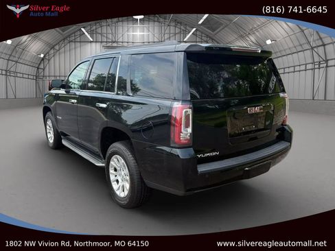 Used 2016 GMC Yukon SLT image 3