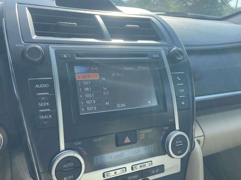 Used 2012 Toyota Camry XLE w/ Convenience Pkg FWD image 27