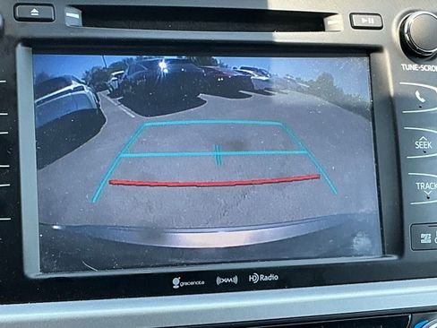 Used 2018 Toyota Highlander XLE FWD image 19