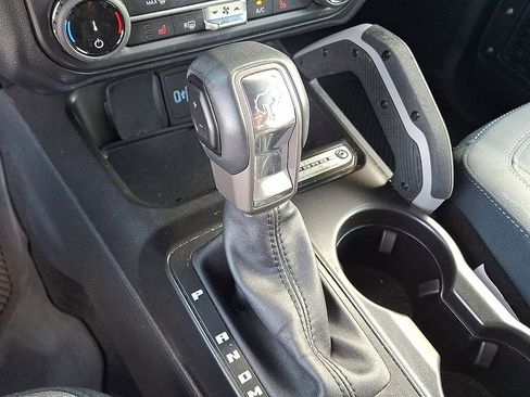 Certified 2022 Ford Bronco Outer Banks w/ Sasquatch Package AWD/4WD image 18
