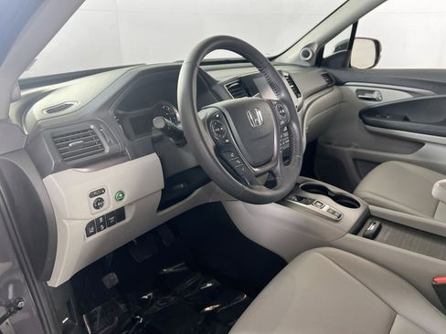 Used 2023 Honda Ridgeline RTL image 9