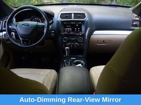 Used 2016 Ford Explorer XLT w/ Equipment Group 202A AWD/4WD image 8