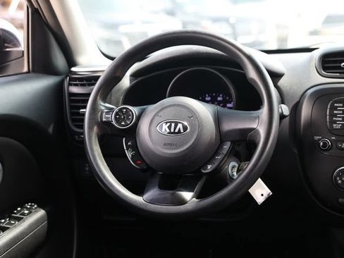 Used 2016 Kia Soul FWD image 30