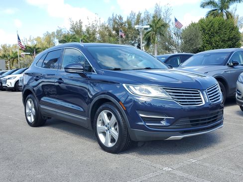 Used 2017 Lincoln MKC Premiere image 26