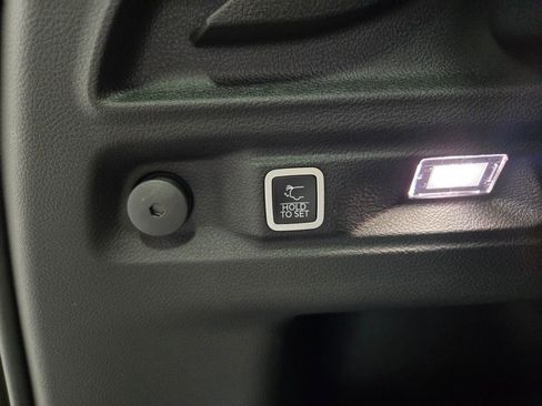 New 2025 Jeep Grand Cherokee L Limited w/ Trailer Tow Package image 11