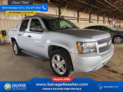 Used 2013 Chevrolet Avalanche LT w/ All-Star Edition AWD/4WD image 5