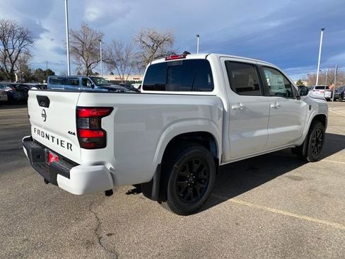 New 2026 Nissan Frontier SV image 5