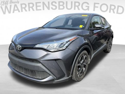 Used 2021 Toyota C-HR XLE FWD image 3