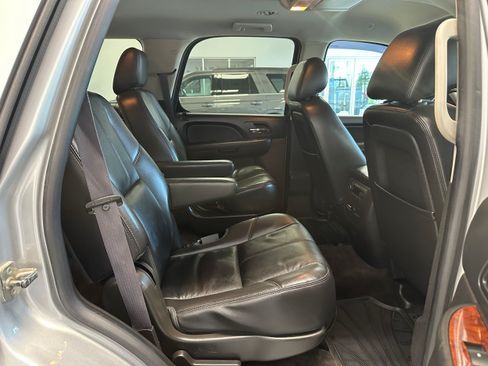 Used 2014 Chevrolet Tahoe LT AWD/4WD image 13