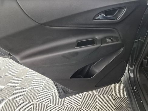 Used 2020 Chevrolet Equinox LT FWD image 28