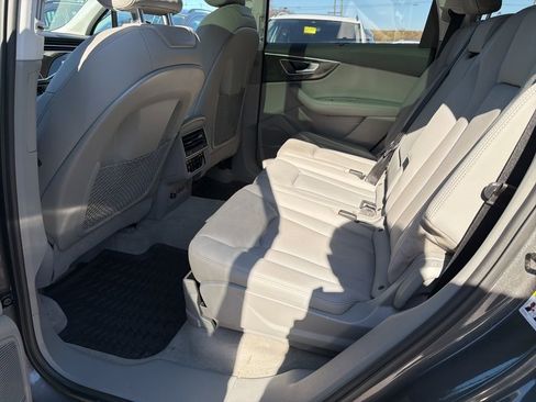 Used 2021 Audi Q7 3.0T Prestige w/ Prestige Package image 24