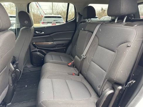 Used 2023 GMC Acadia SLE w/ Driver Convenience Package image 25