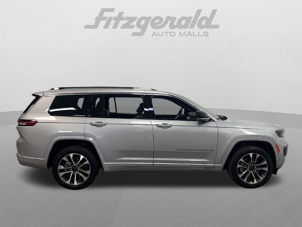 Used 2023 Jeep Grand Cherokee L Overland RWD image 7