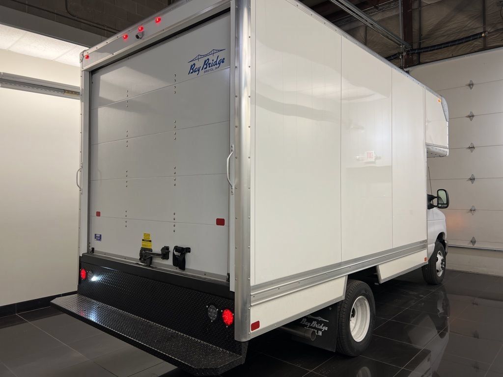 New 2026 Ford E-350 and Econoline 350 Super Duty w/ Power Equipment Group RWD image 6