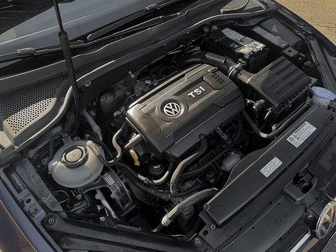 Used 2018 Volkswagen Golf SE FWD image 31