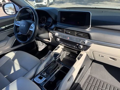 Used 2022 Kia Telluride S image 21