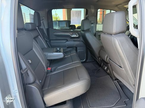 Used 2026 GMC Sierra 1500 SLT AWD/4WD image 26