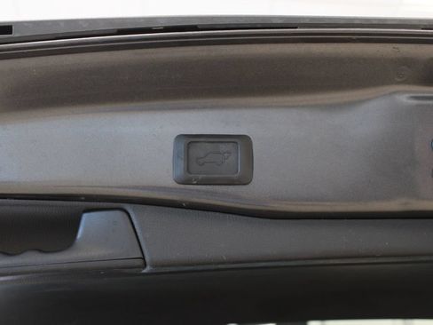 Used 2023 Toyota RAV4 XLE w/ Convenience Package FWD image 32