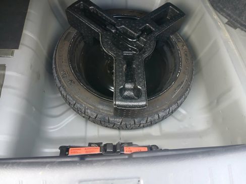 Used 2019 Nissan Sentra S FWD image 17