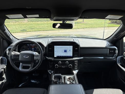 Used 2022 Ford F150 XLT w/ Equipment Group 302A High image 19