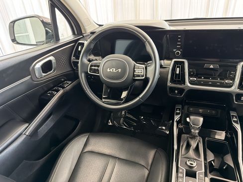 Used 2023 Kia Sorento SX FWD image 30