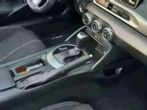 Used 2018 FIAT 124 Spider Classica RWD image 24