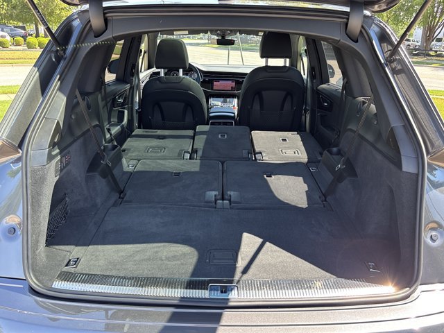 Used 2024 Audi Q7 3.0T Prestige AWD/4WD image 9