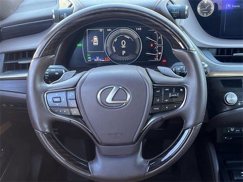 Used 2021 Lexus ES 300h Ultra Luxury w/ Accessory Package 2 image 13