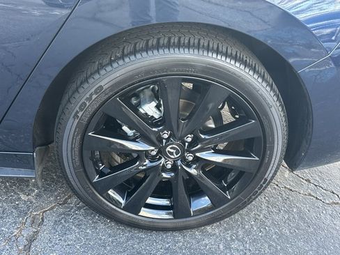 Used 2024 MAZDA MAZDA3 s image 24